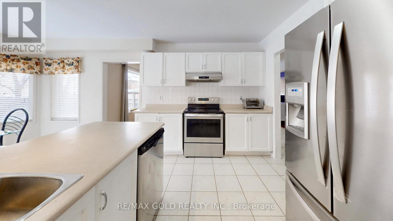 5 Sir David Place, Brampton, Ontario  L7A 2E4 - Photo 18 - W12805846