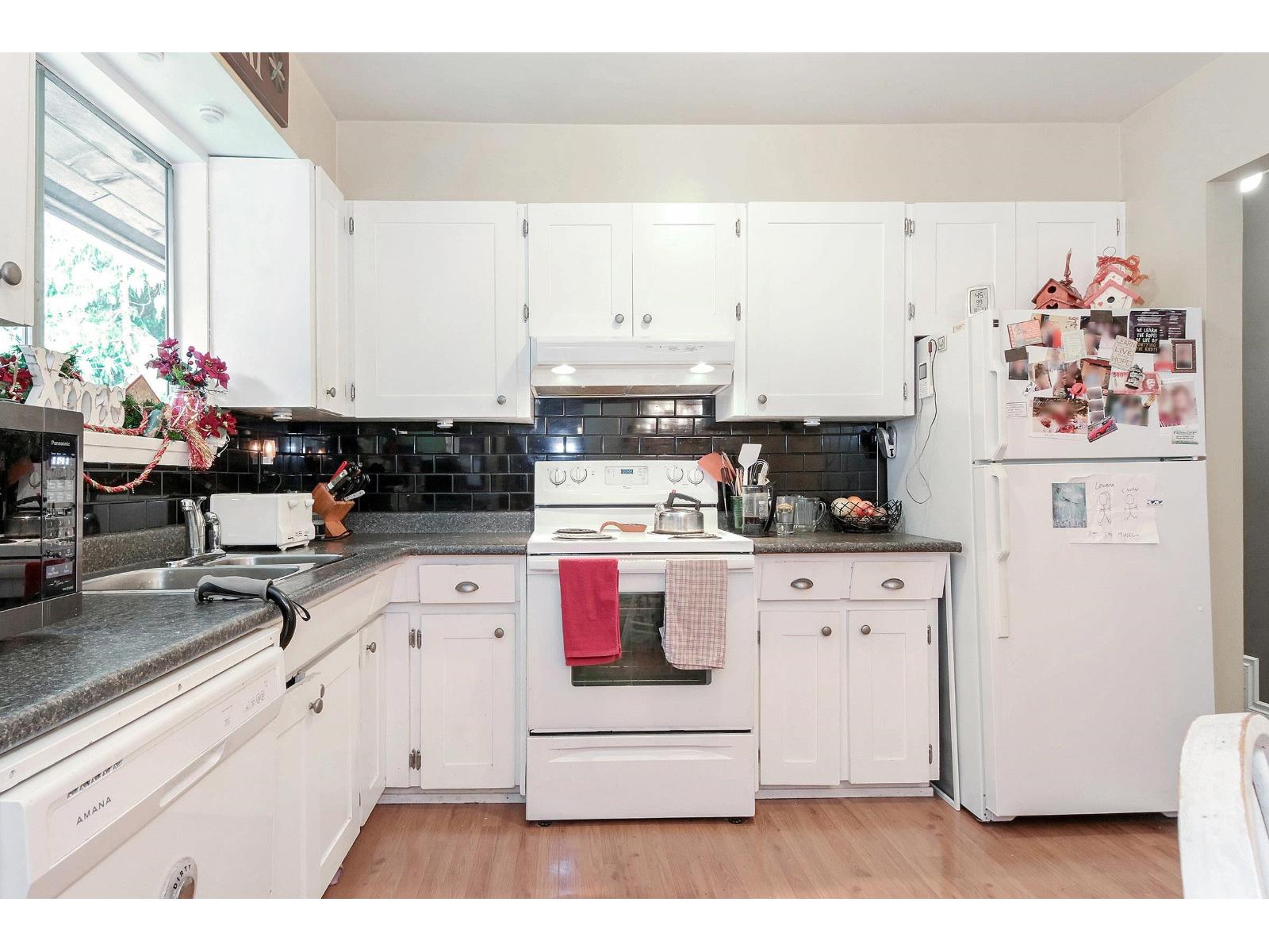 1941 127a Street, Surrey, British Columbia  V4A 3S8 - Photo 9 - R3090721