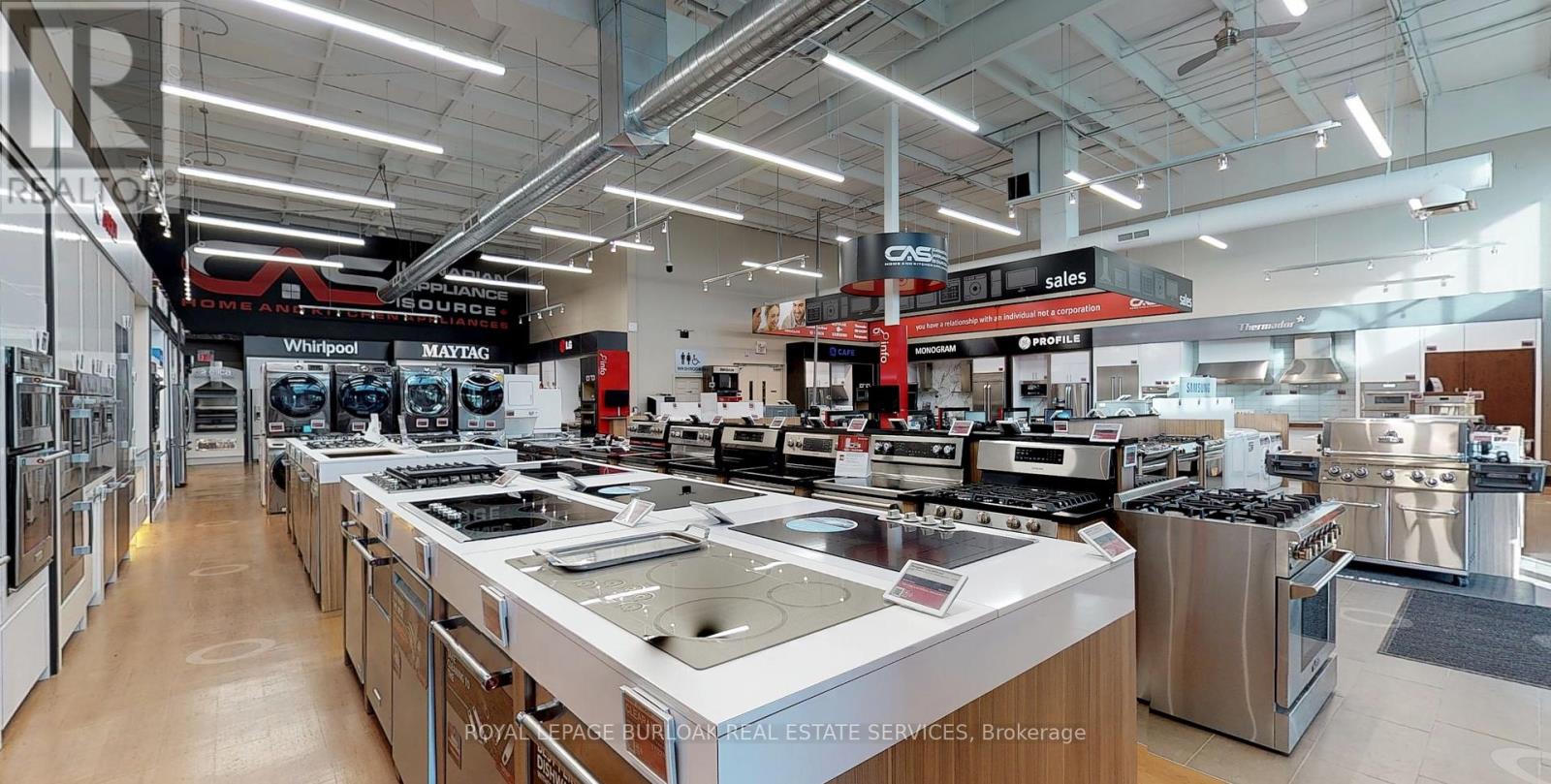 442 Millen Road, Hamilton, Ontario  L8E 6H2 - Photo 2 - X12805802