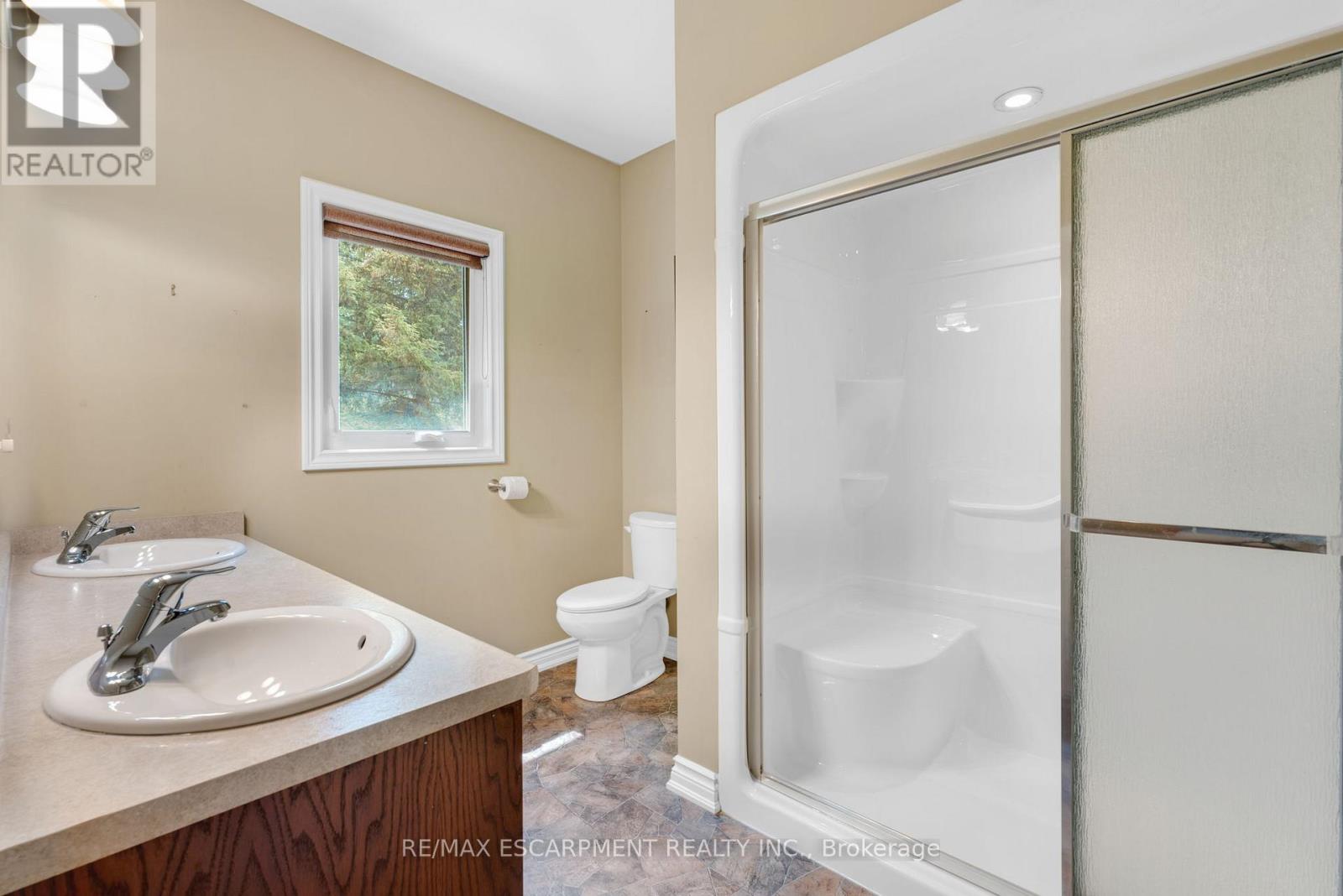 28 Maplewood Court, Haldimand, Ontario  N1A 3G8 - Photo 26 - X12805818