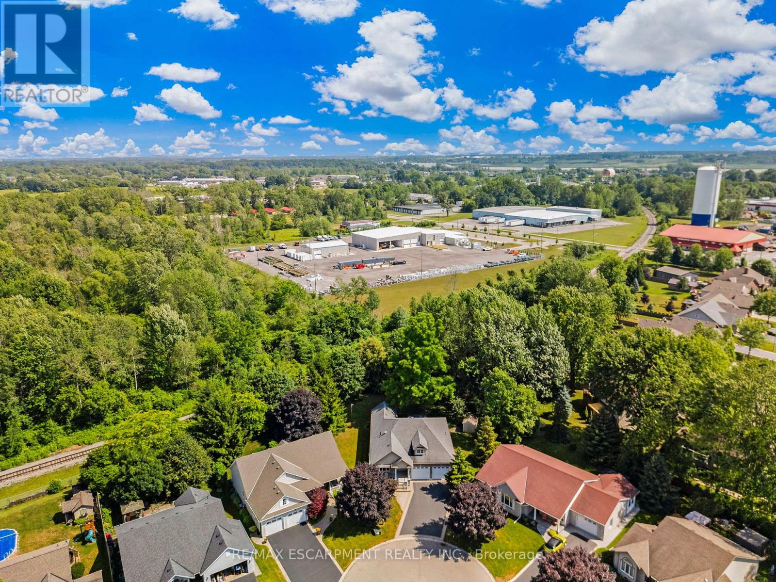 28 Maplewood Court, Haldimand, Ontario  N1A 3G8 - Photo 48 - X12805818