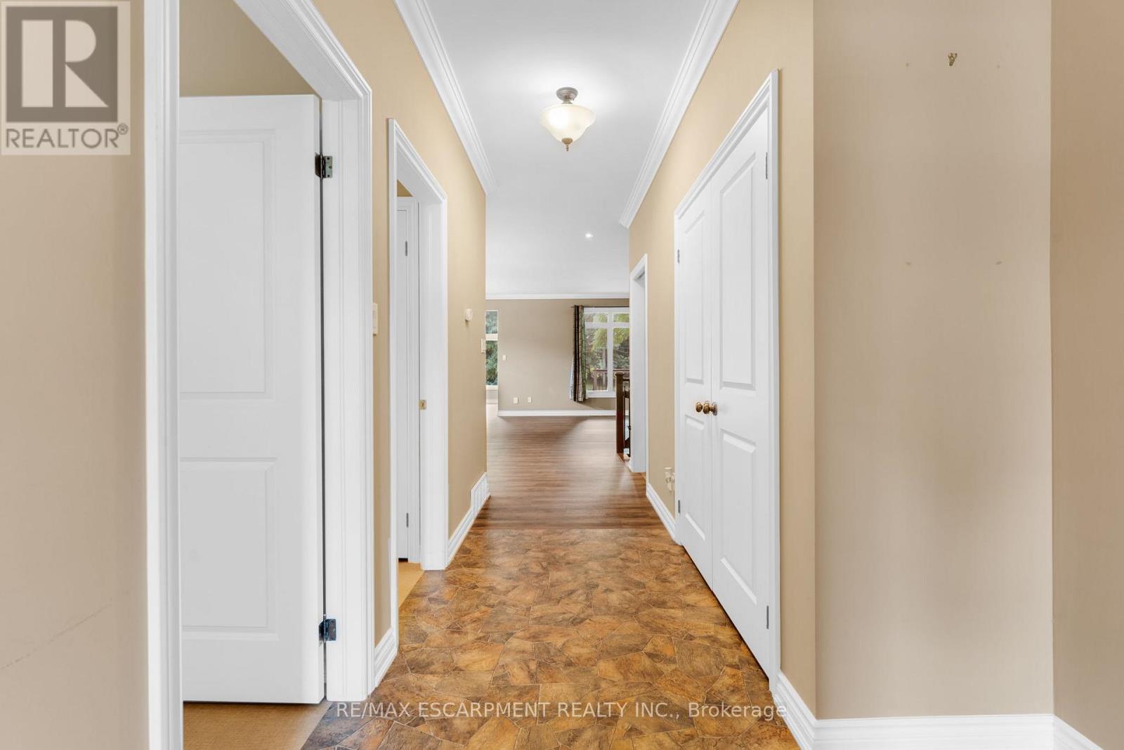 28 Maplewood Court, Haldimand, Ontario  N1A 3G8 - Photo 7 - X12805818