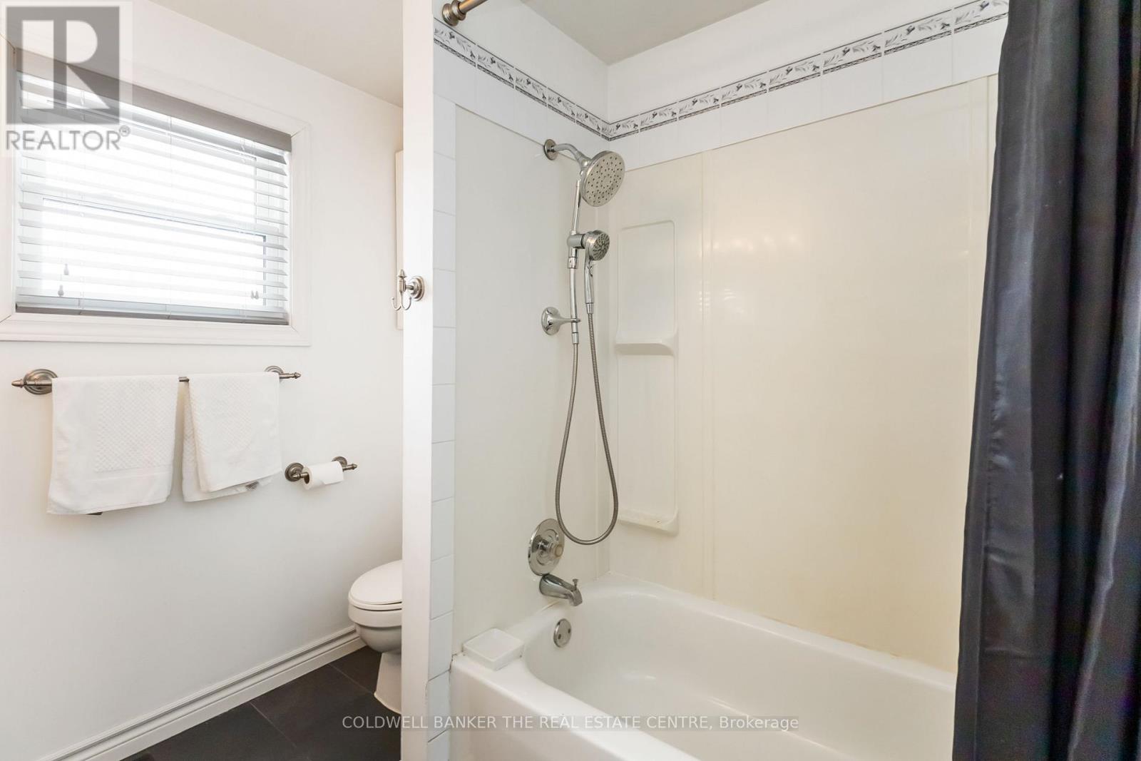 19 Kittridge Avenue W, Strathroy-Caradoc, Ontario  N7G 2A7 - Photo 9 - X12805836