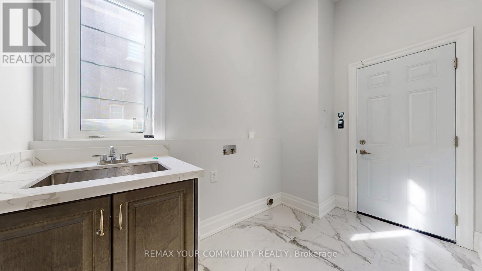 353 Somme Street, Woodstock, Ontario  N4T 0K3 - Photo 25 - X12805844