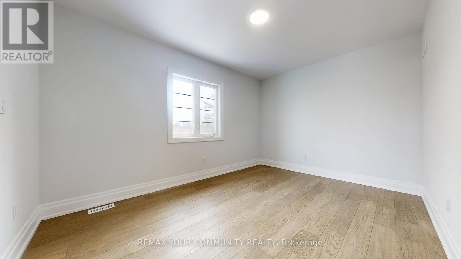 353 Somme Street, Woodstock, Ontario  N4T 0K3 - Photo 37 - X12805844