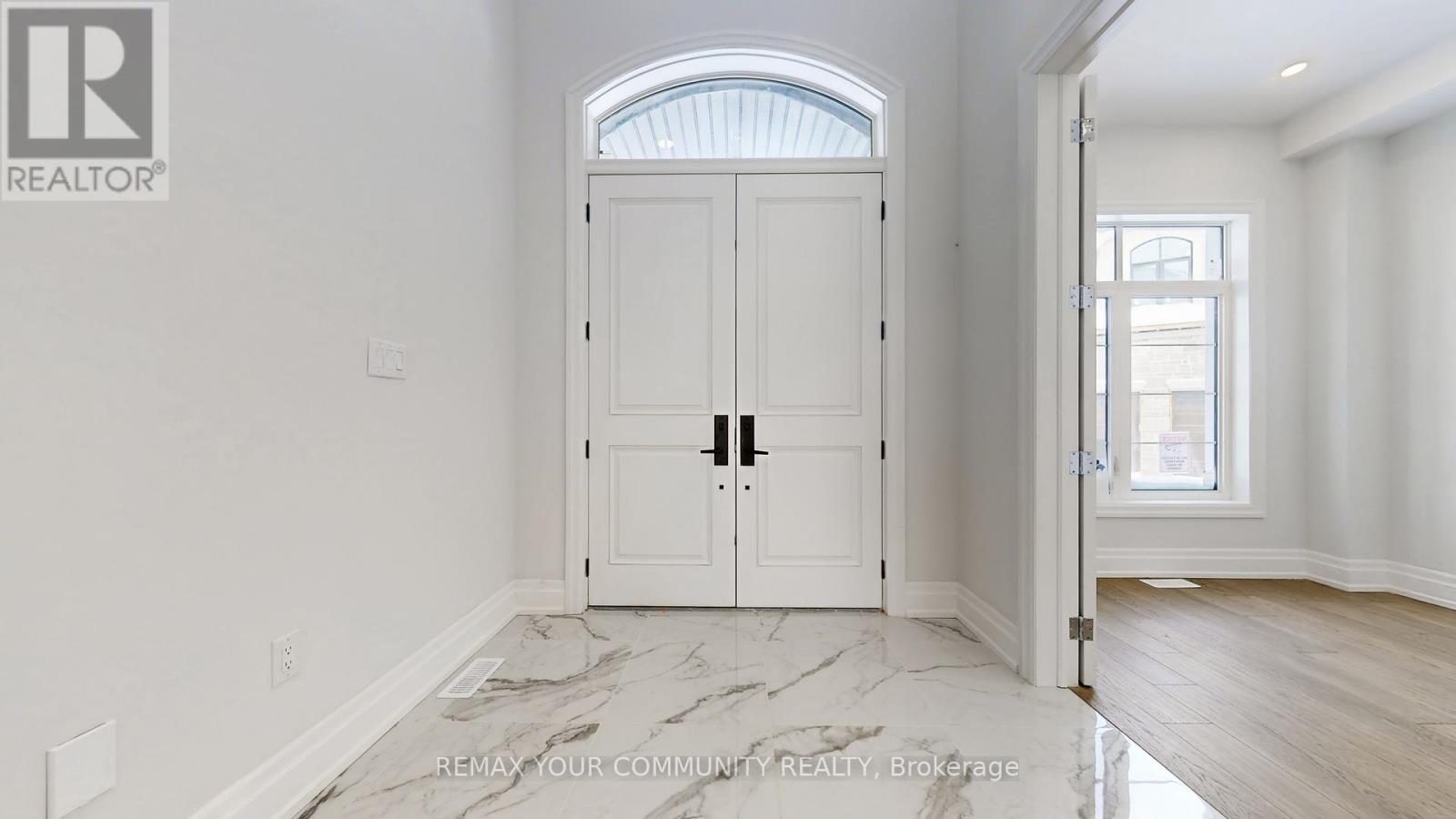 353 Somme Street, Woodstock, Ontario  N4T 0K3 - Photo 5 - X12805844