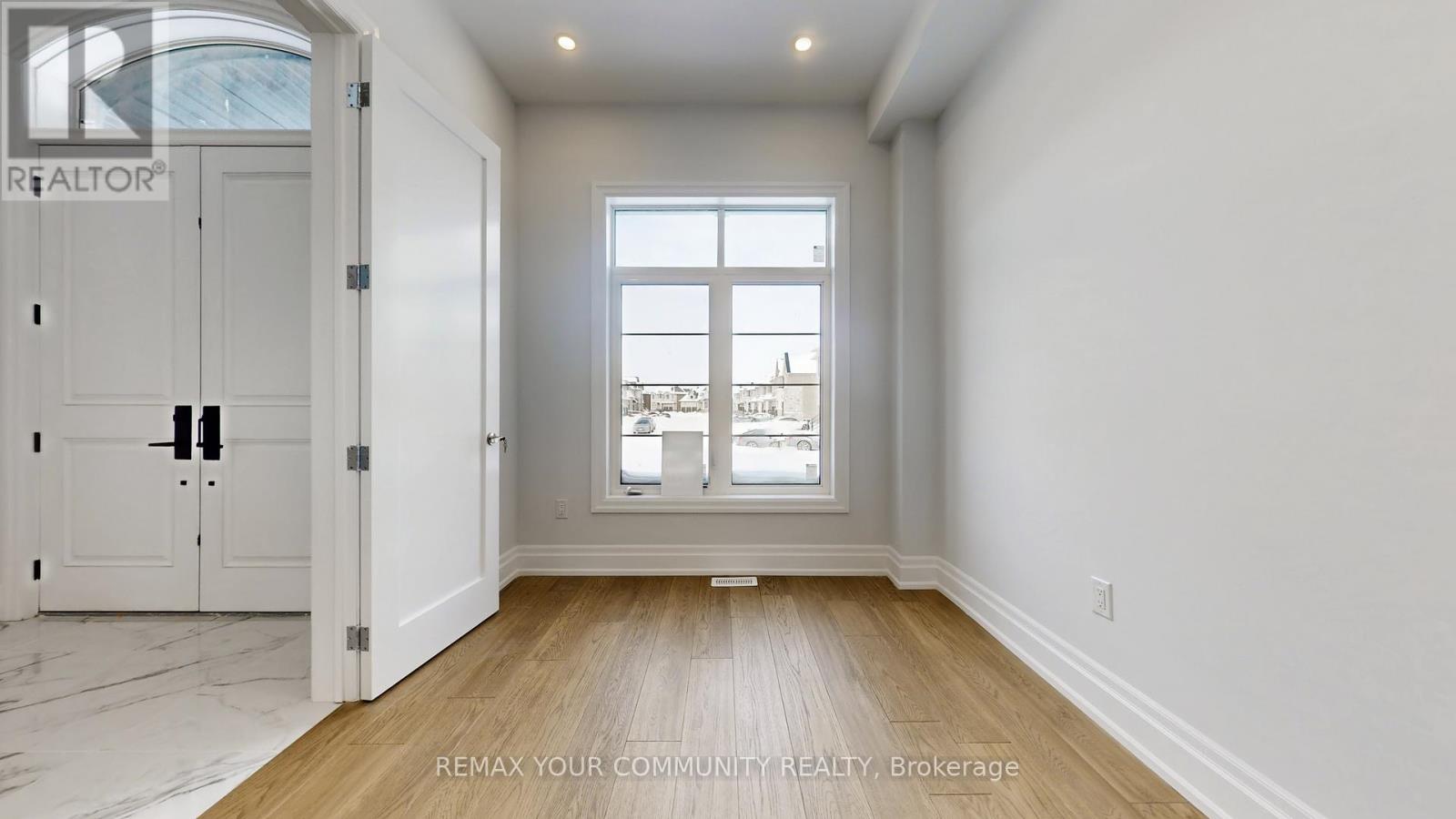 353 Somme Street, Woodstock, Ontario  N4T 0K3 - Photo 7 - X12805844