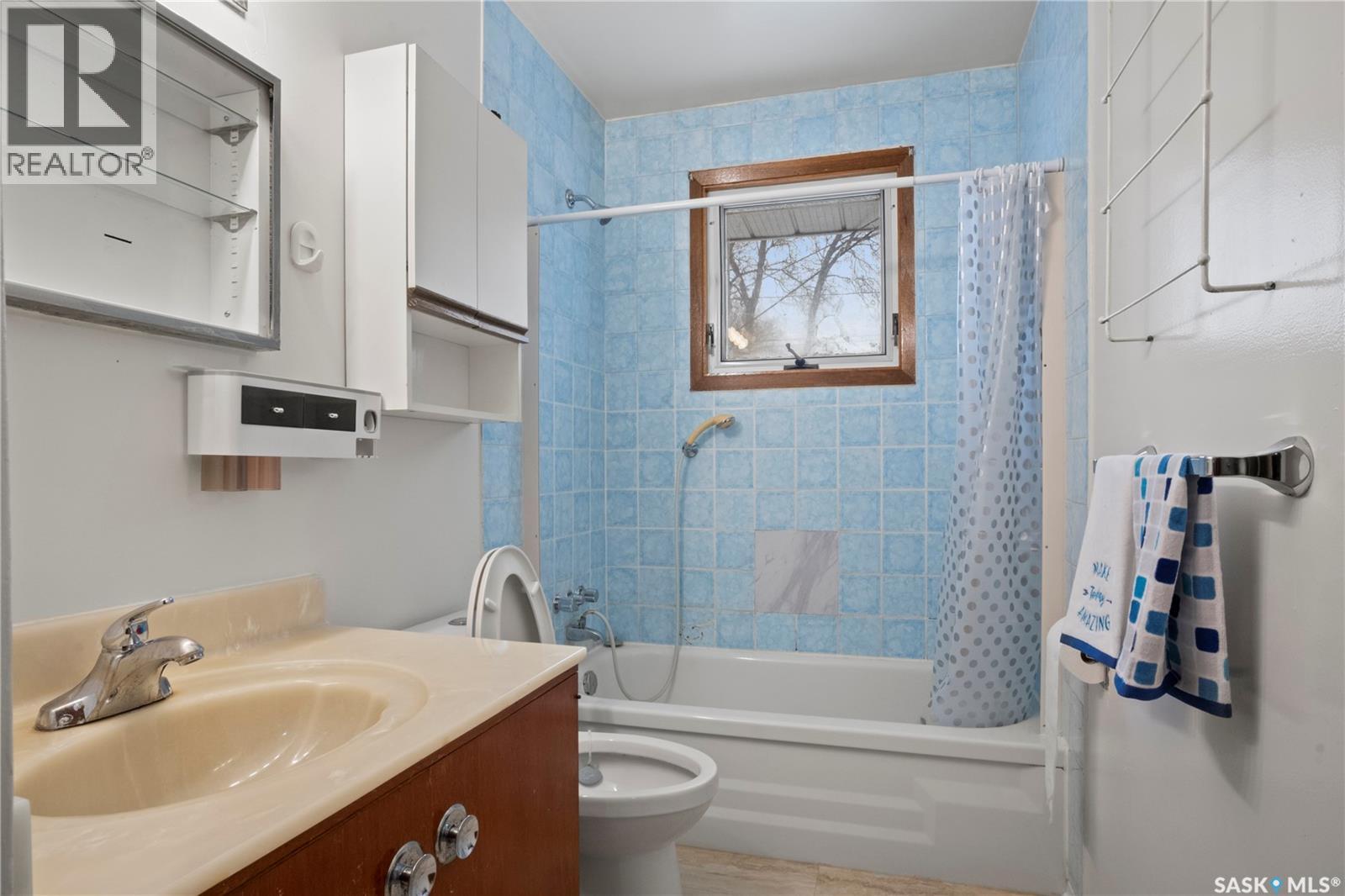 3814 Sherwood Drive, Regina, Saskatchewan  S4R 4A6 - Photo 19 - SK028853