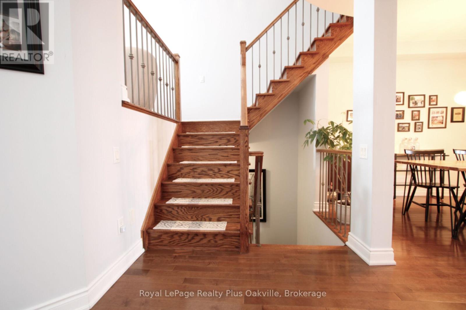 226 Duskywing Way, Oakville, Ontario  L6L 6X4 - Photo 19 - W12805876