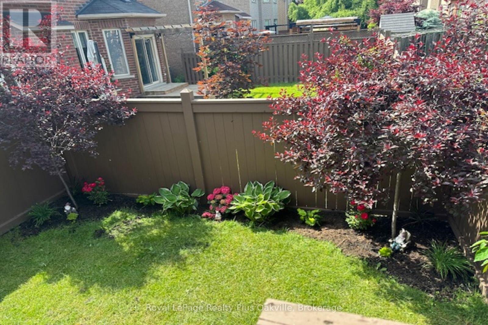 226 Duskywing Way, Oakville, Ontario  L6L 6X4 - Photo 2 - W12805876