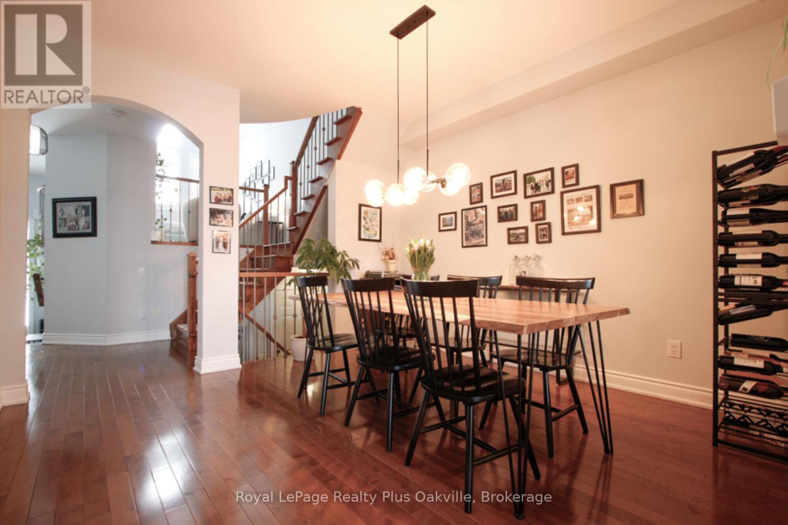 226 Duskywing Way, Oakville, Ontario  L6L 6X4 - Photo 9 - W12805876