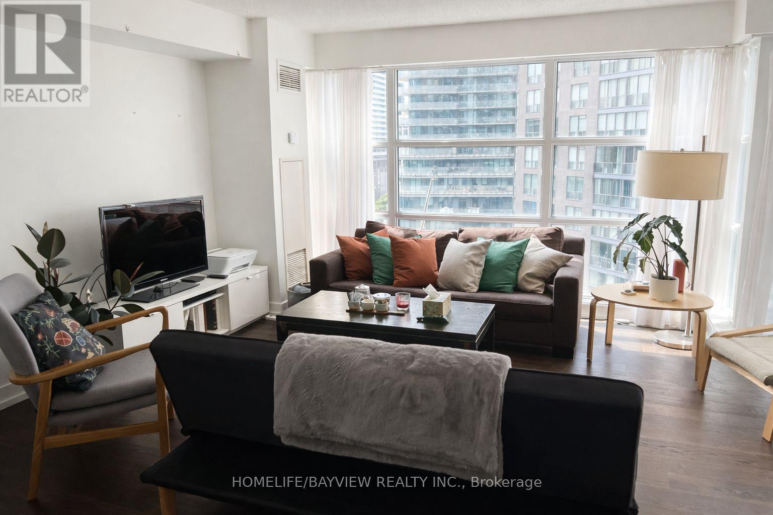 1201 - 11 St Joseph Street, Toronto, Ontario  M4Y 3G4 - Photo 2 - C12723298