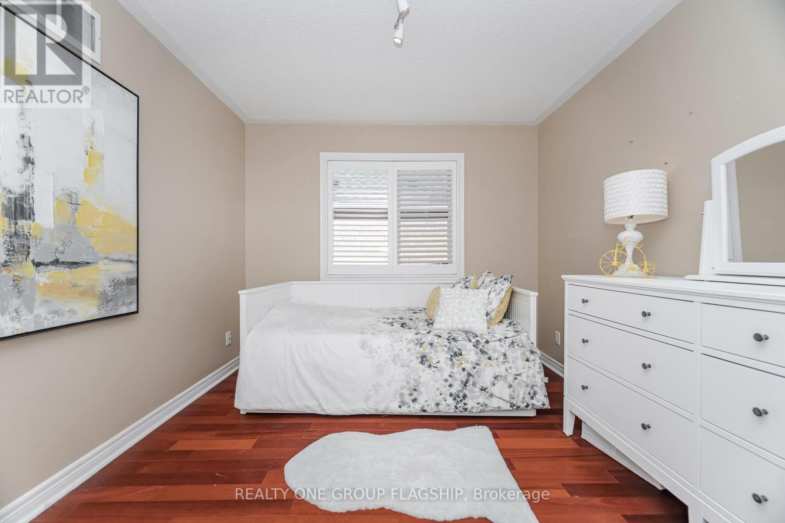 5871 Long Valley Road E, Mississauga, Ontario  L5M 6J5 - Photo 37 - W12586100