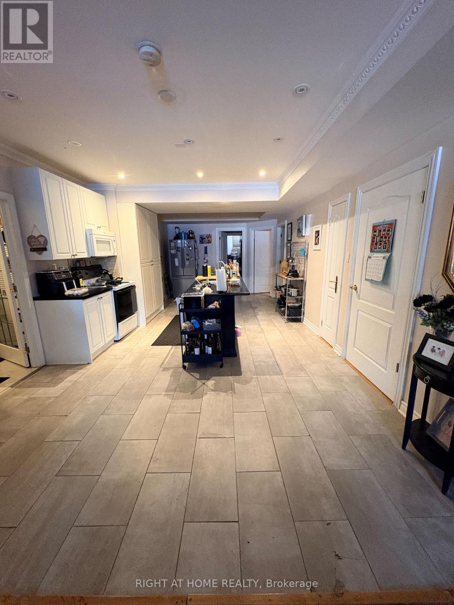 86 Peter Street, Markham, Ontario  L3P 2A6 - Photo 6 - N12804468