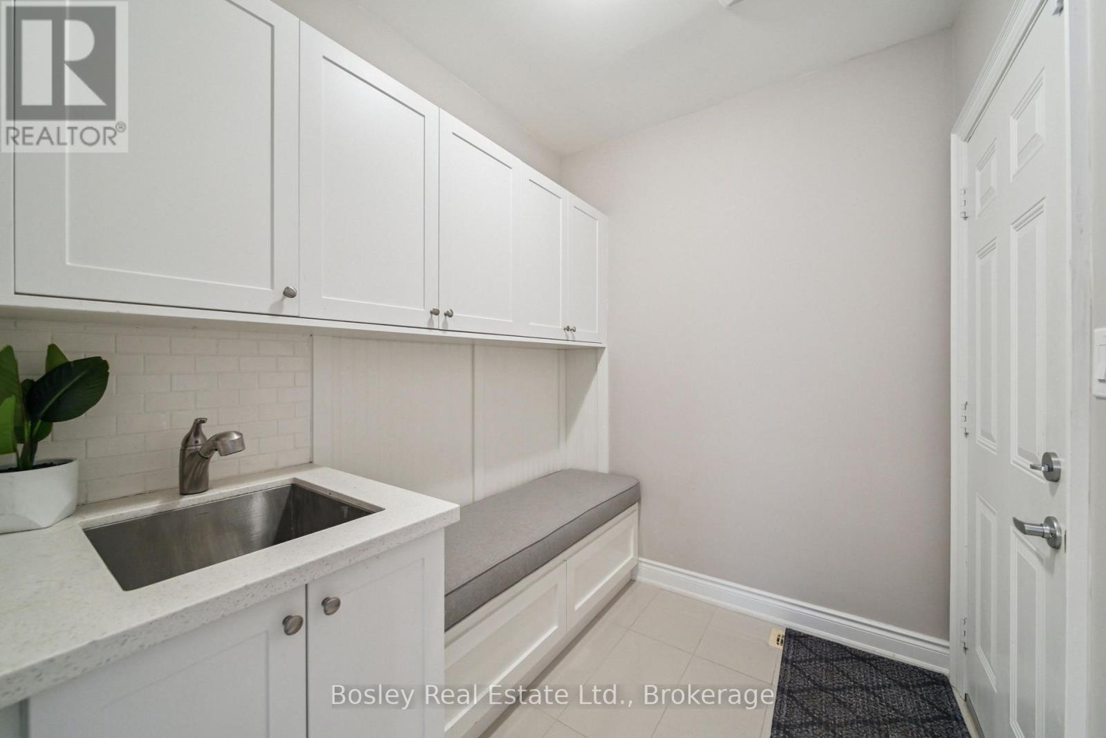 2343 Quetico Crescent, Oakville, Ontario  L6M 0R5 - Photo 14 - W12805966