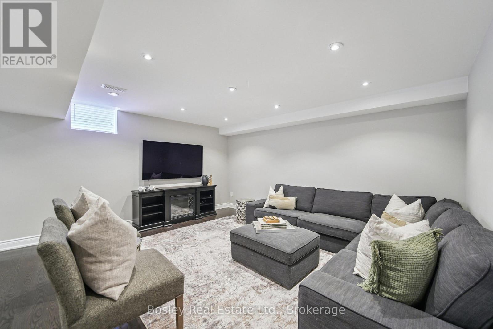 2343 Quetico Crescent, Oakville, Ontario  L6M 0R5 - Photo 22 - W12805966