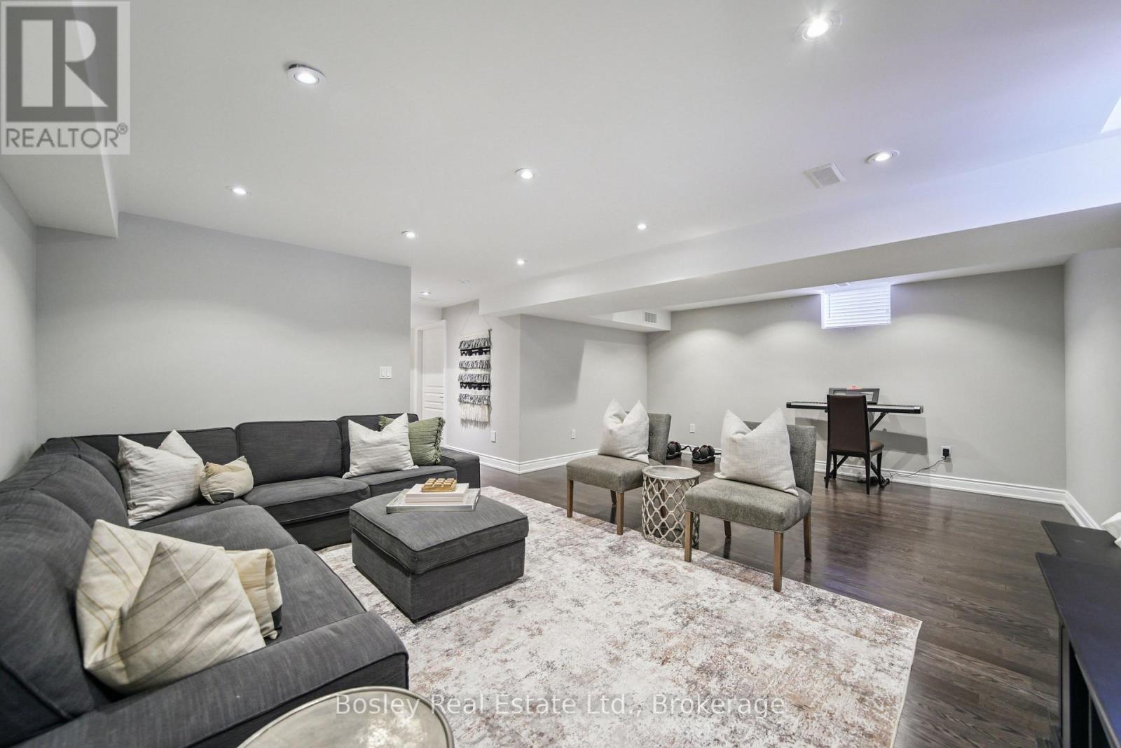 2343 Quetico Crescent, Oakville, Ontario  L6M 0R5 - Photo 23 - W12805966