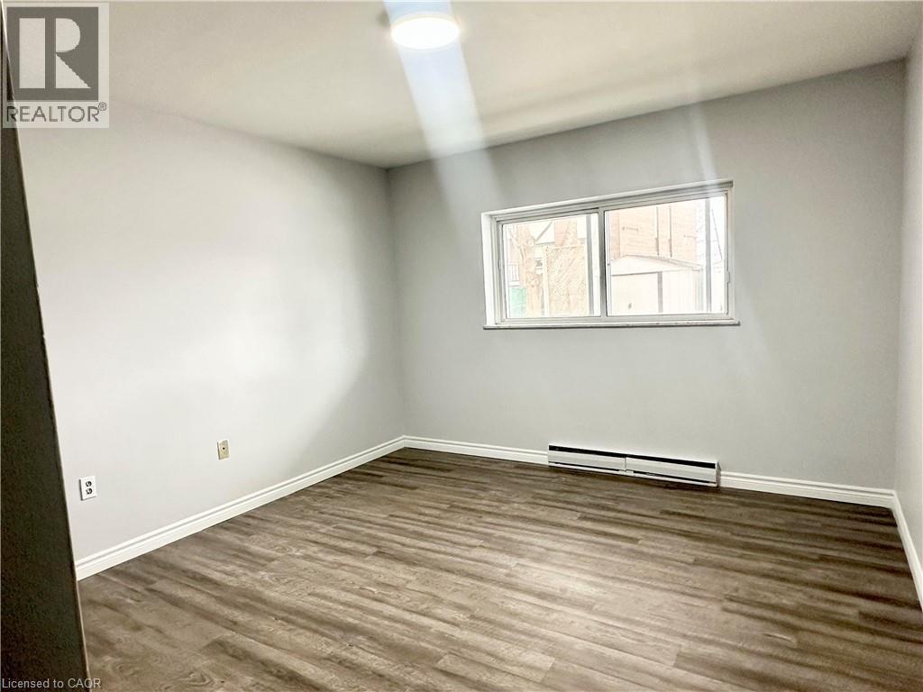 11 Woodman Drive, Hamilton, Ontario  L8K 4E3 - Photo 6 - 40806530