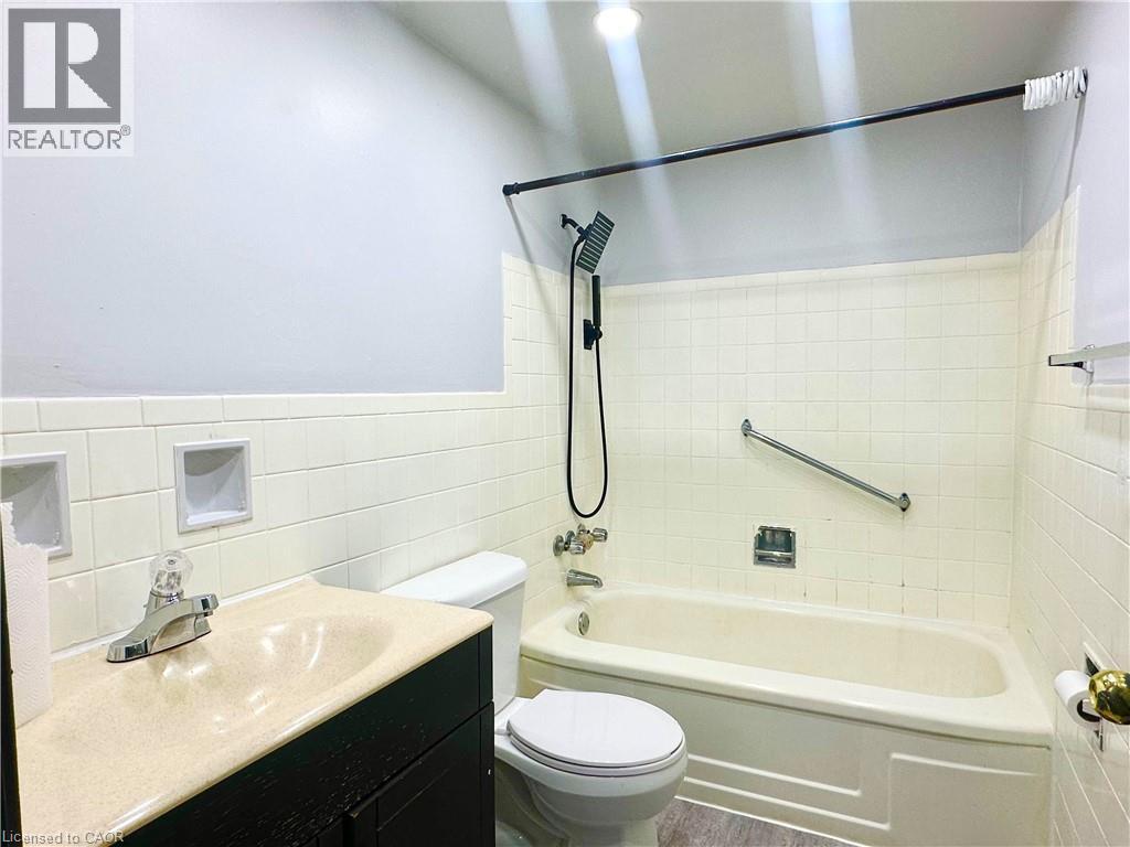 11 Woodman Drive, Hamilton, Ontario  L8K 4E3 - Photo 7 - 40806530