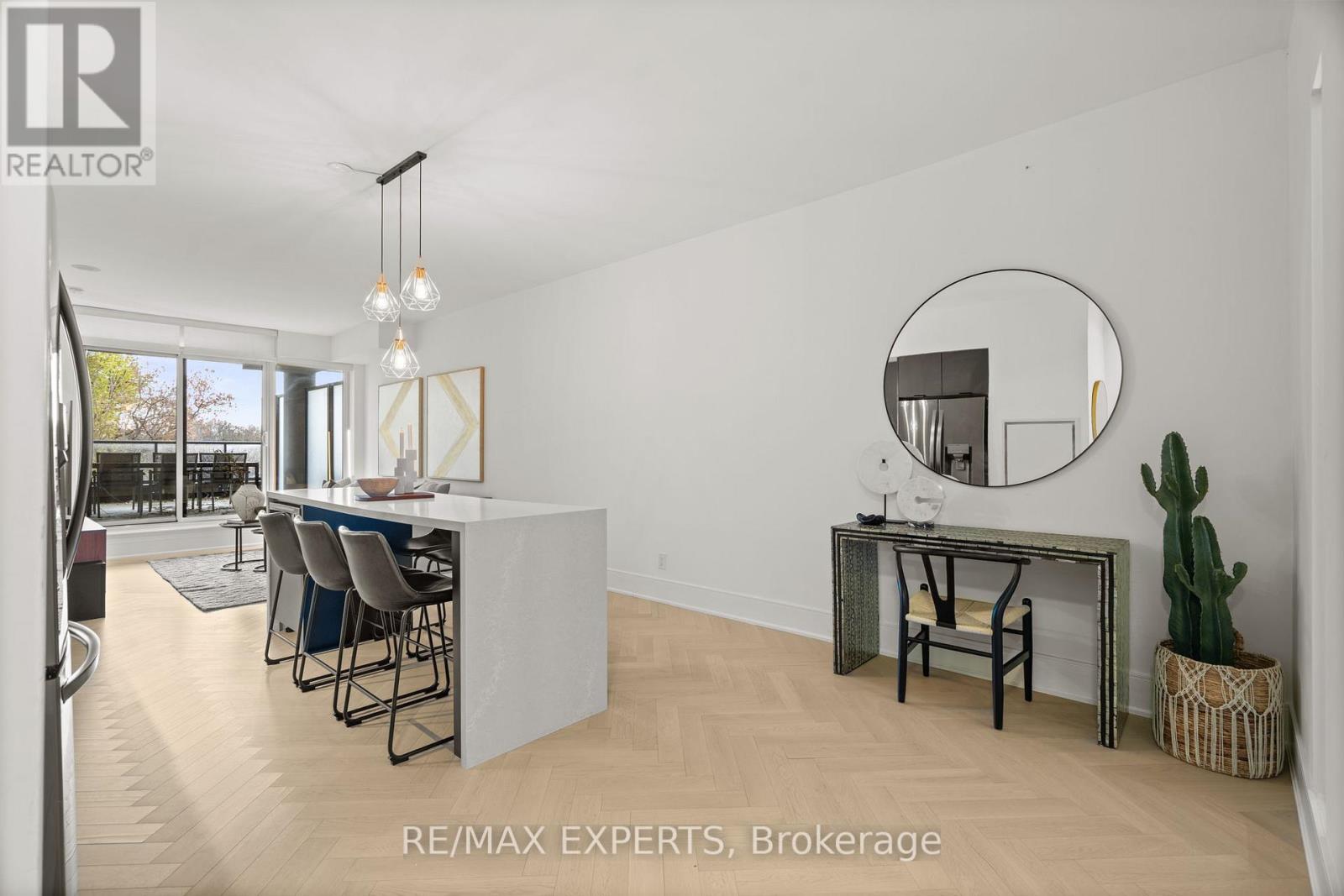 304 - 170 Chiltern Hill Road, Toronto, Ontario  M6C 0A9 - Photo 5 - C12764072