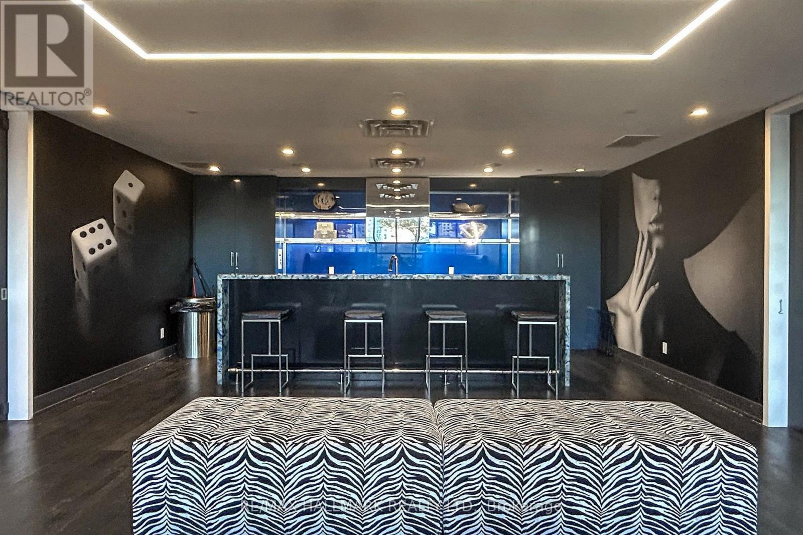 327 - 9471 Yonge Street, Richmond Hill, Ontario  L4C 0Z5 - Photo 33 - N12479594