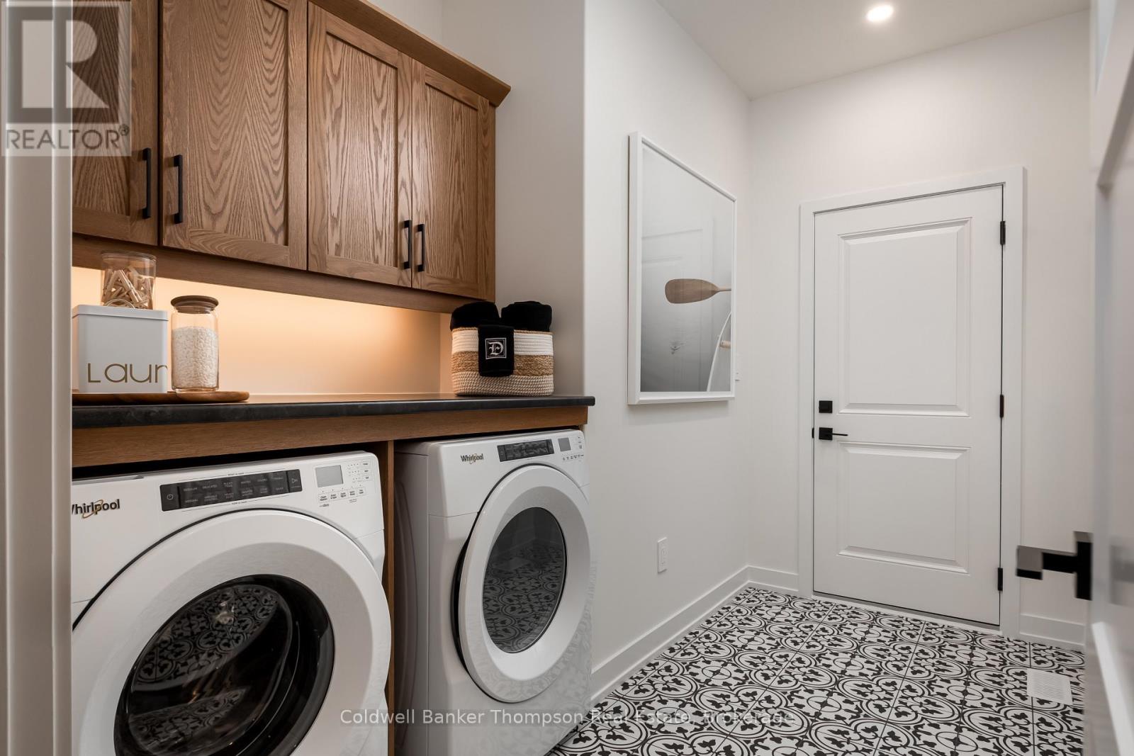 8 Charles Morley Boulevard, Huntsville, Ontario P1H 0G5 - Photo 22 - X12805908