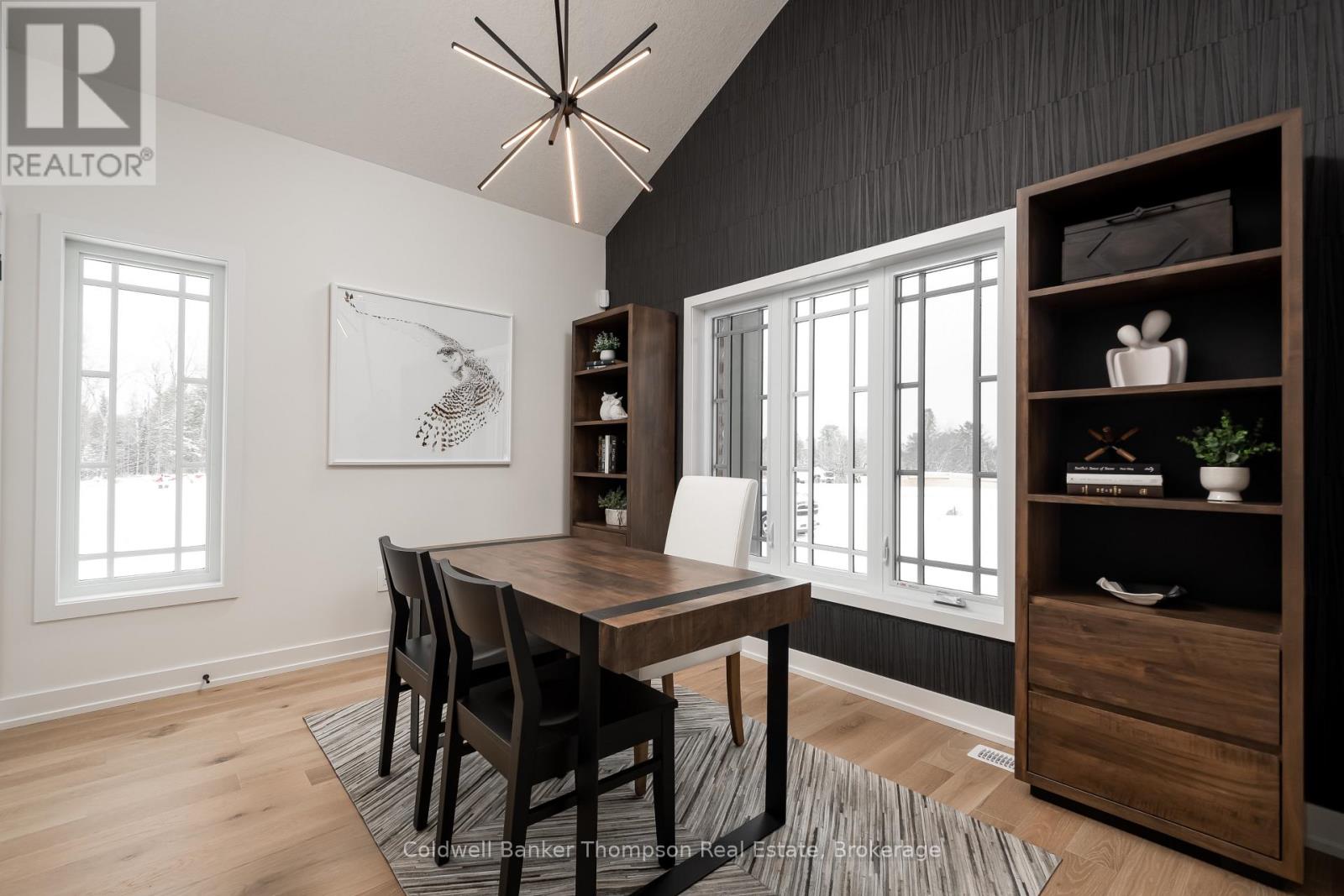 8 Charles Morley Boulevard, Huntsville, Ontario P1H 0G5 - Photo 3 - X12805908