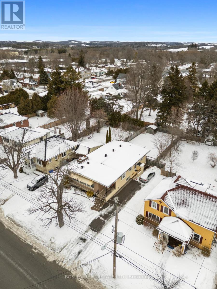 380 D'arcy Street, Cobourg, Ontario  K9A 4A5 - Photo 2 - X12805968