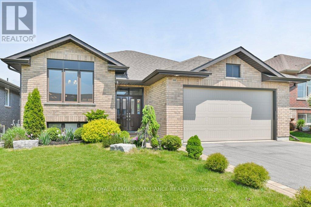 44 LIBERTY CRESCENT, quinte west (murray ward), Ontario