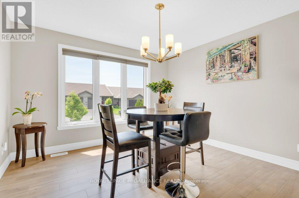 44 Liberty Crescent, Quinte West (Murray Ward), Ontario  K8V 0B7 - Photo 20 - X12806110