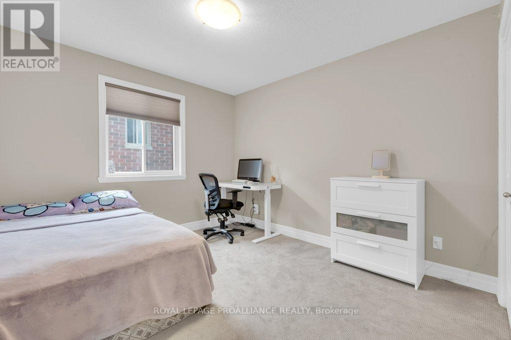 44 Liberty Crescent, Quinte West (Murray Ward), Ontario  K8V 0B7 - Photo 21 - X12806110