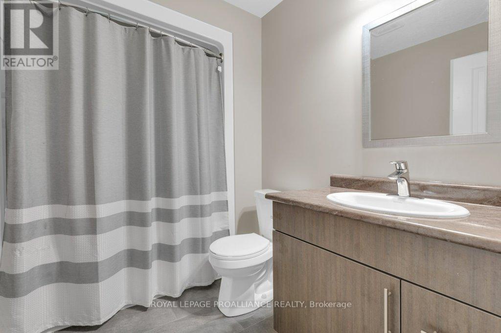 44 Liberty Crescent, Quinte West (Murray Ward), Ontario  K8V 0B7 - Photo 35 - X12806110