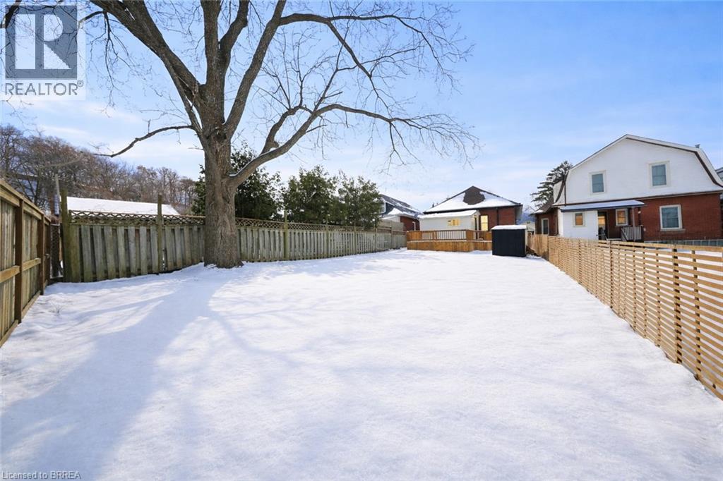 12 Carlyle Street, Brantford, Ontario  N3T 2C1 - Photo 18 - 40802954