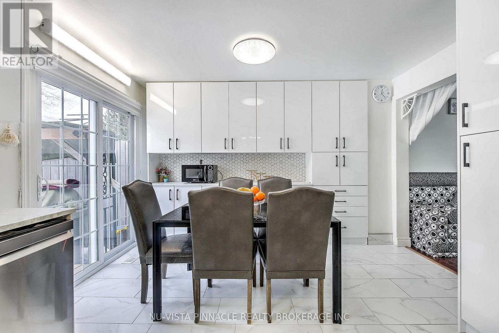 Photo 10 of 37 for 34 Rosamond Crescent