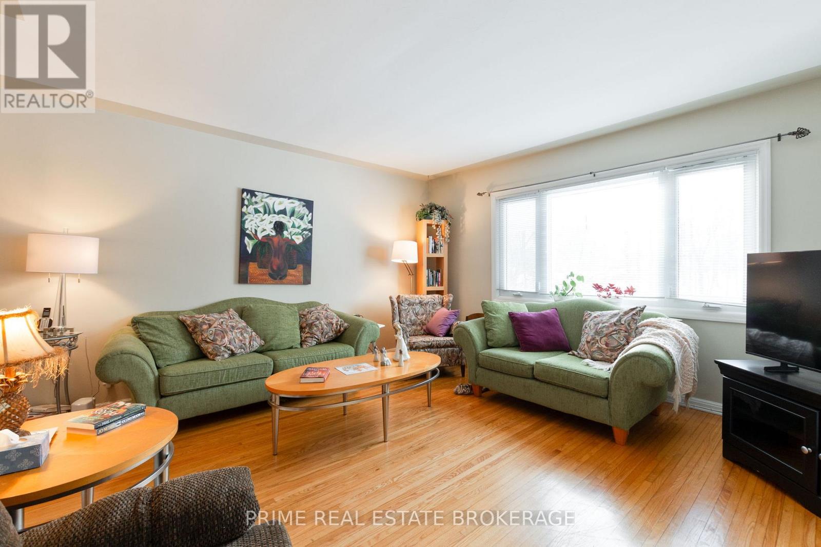 Photo 23 of 41 for 95 Elgin Street