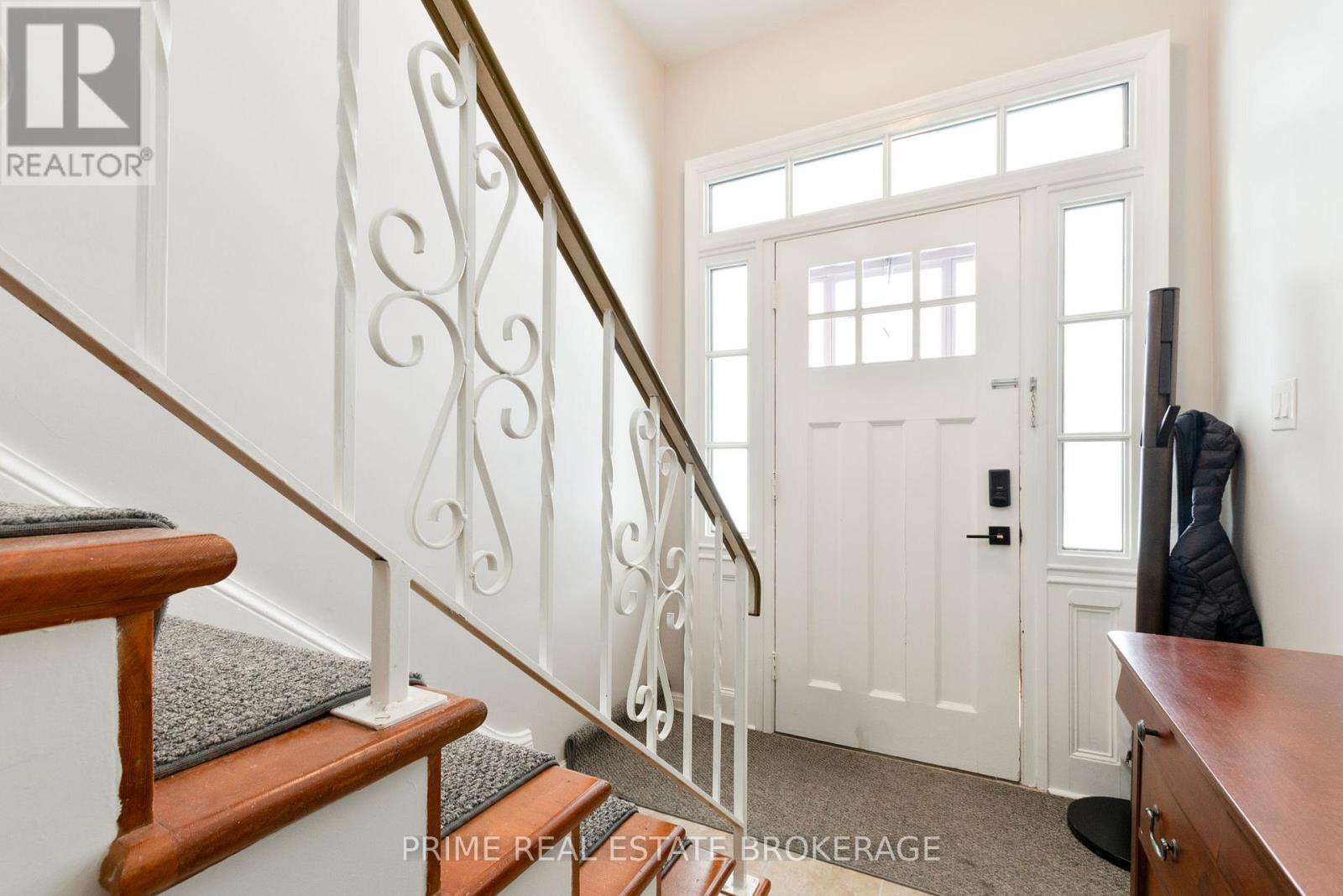 Photo 6 of 41 for 95 Elgin Street