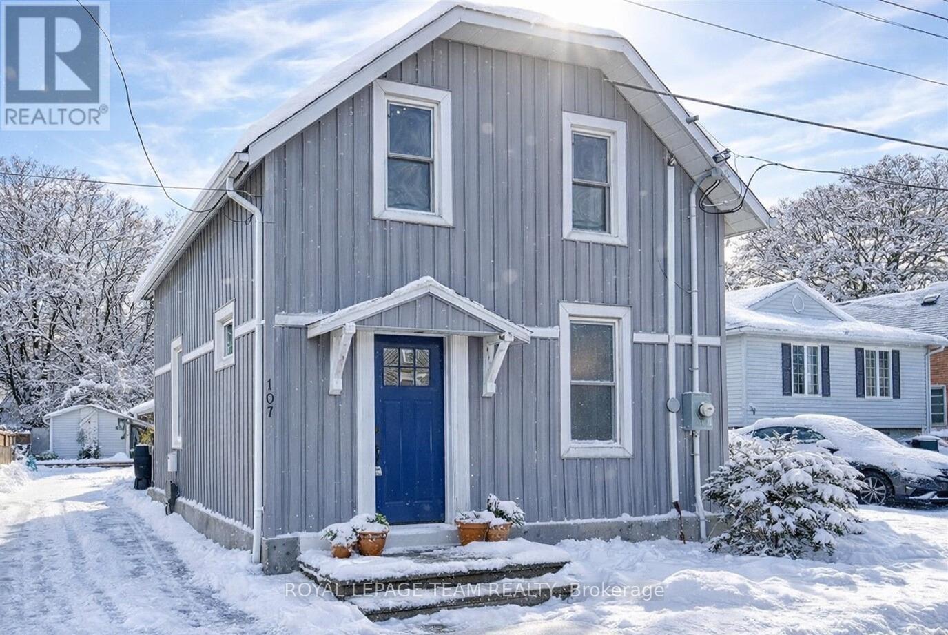 107 QUEEN STREET N, Renfrew, Ontario