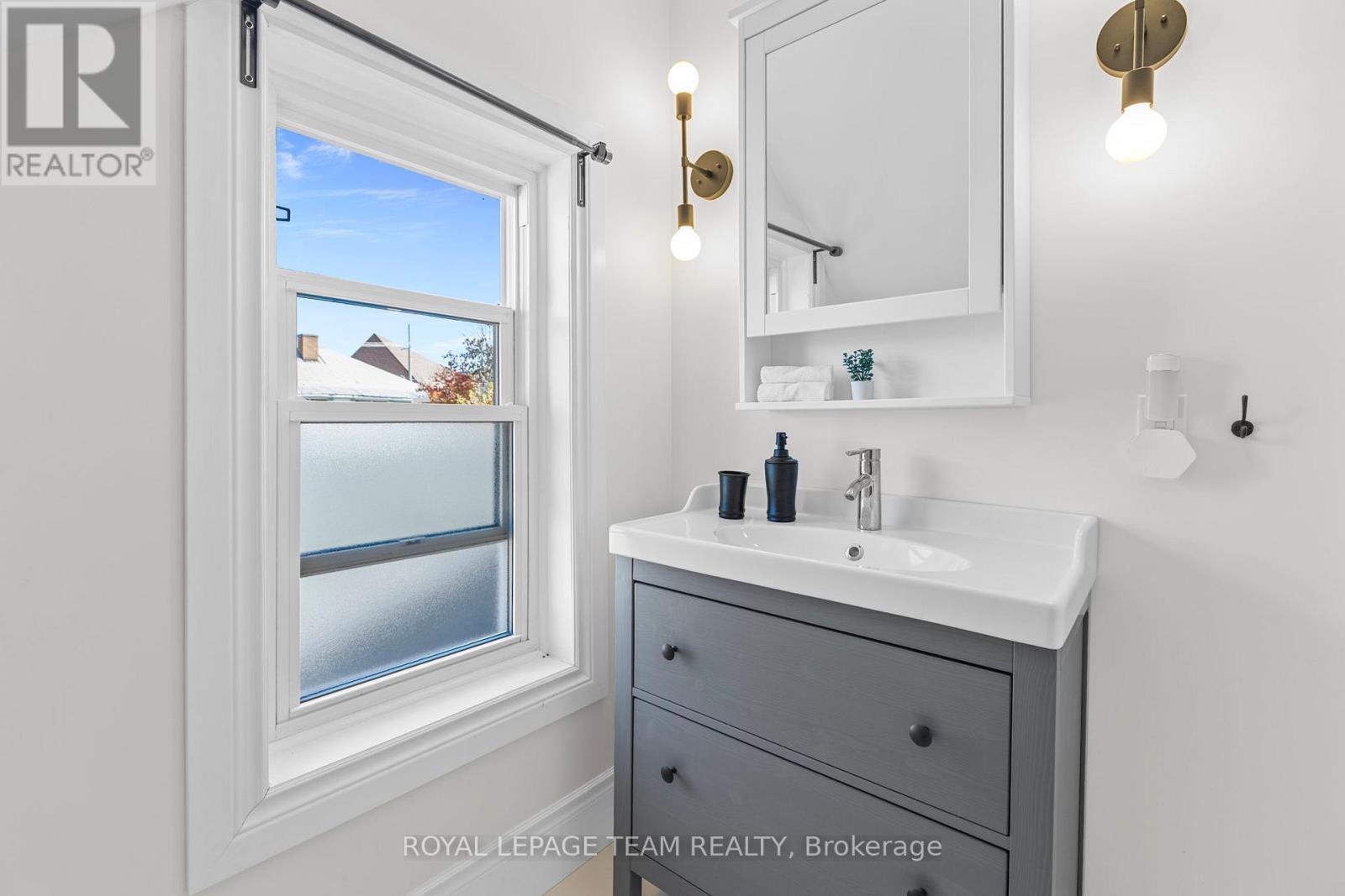 107 Queen Street N, Renfrew, Ontario  K7V 2A4 - Photo 36 - X12806008