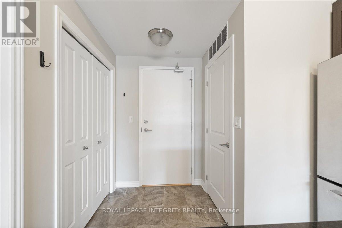 412 - 120 Prestige Circle, Ottawa, Ontario  K4A 1B4 - Photo 6 - X12806070
