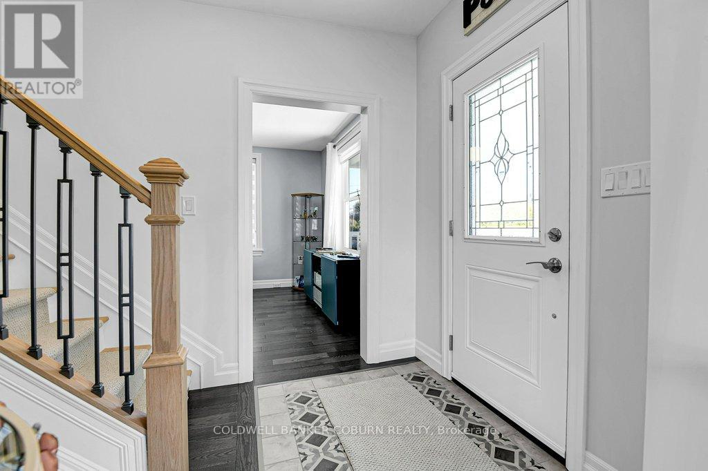 54 Lakeshore Drive, South Dundas, Ontario  K0C 1X0 - Photo 5 - X12806090