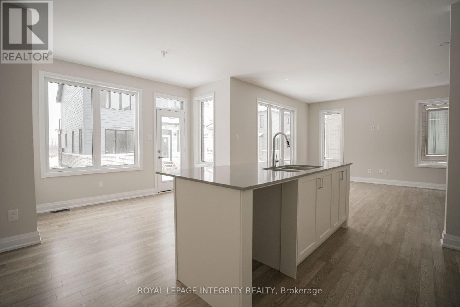 371 Peninsula Road, Ottawa, Ontario  K0A 2Z0 - Photo 4 - X12806096