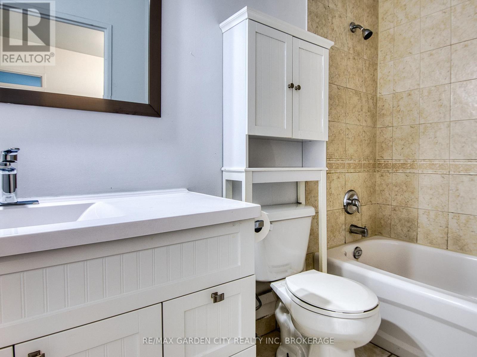 176-17 Old Pine Trail, St. Catharines, Ontario  L2M 6P9 - Photo 9 - X12806024