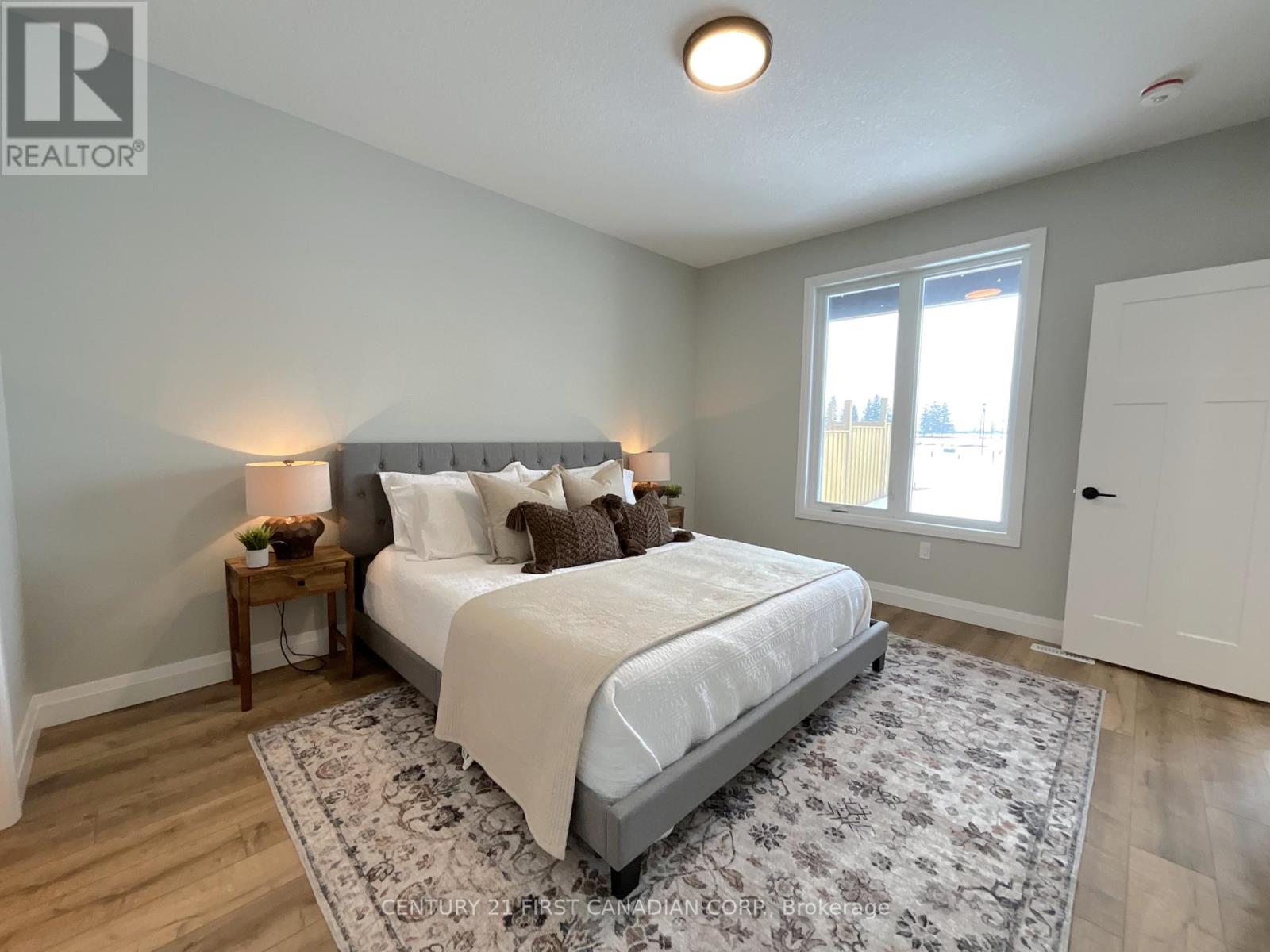 56 Postma Crescent, North Middlesex, Ontario  N0M 1A0 - Photo 23 - X12474821