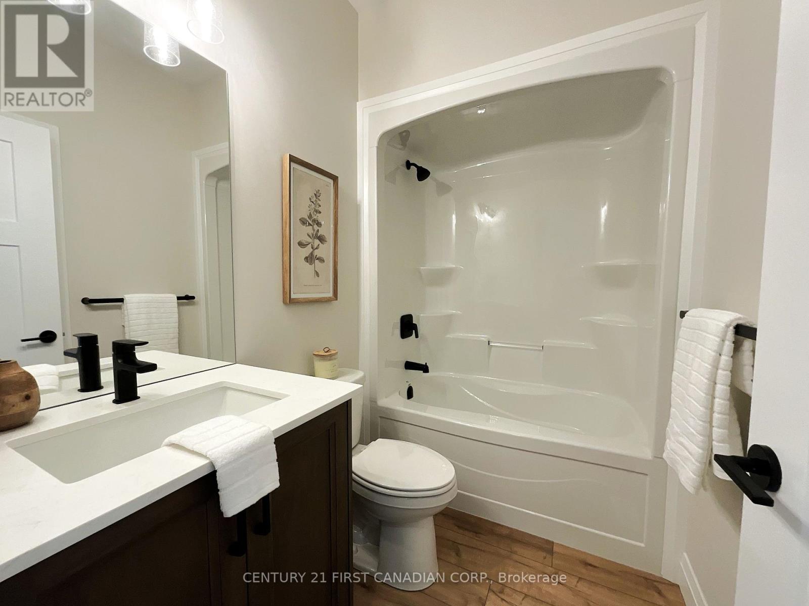 56 Postma Crescent, North Middlesex, Ontario  N0M 1A0 - Photo 8 - X12474821