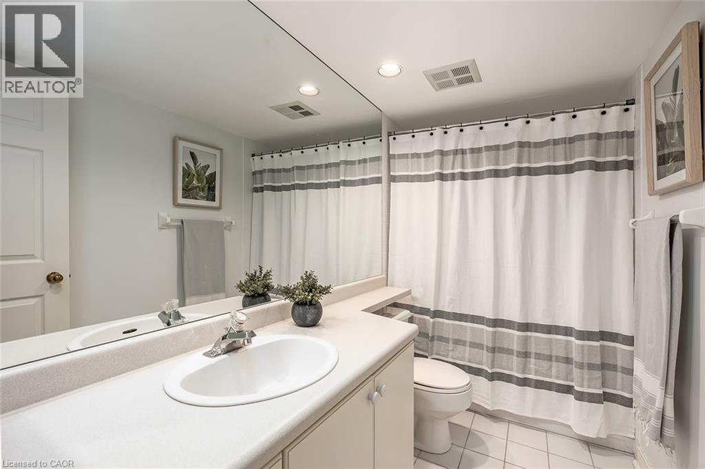 2190 Lakeshore Road Unit# 205, Burlington, Ontario  L7R 4K1 - Photo 23 - 40804299