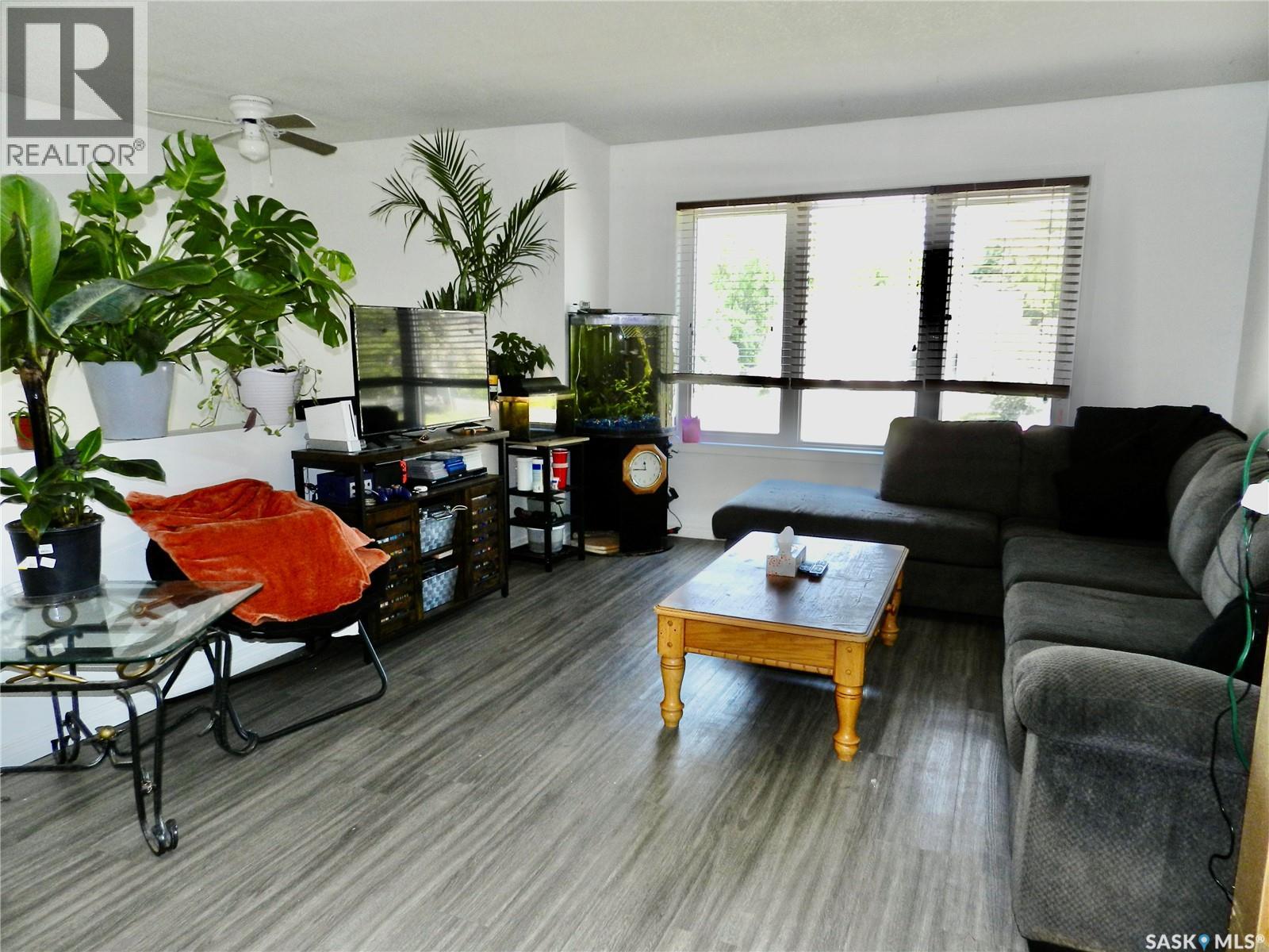 907 Ominica Street E, Moose Jaw, Saskatchewan  S6H 0J1 - Photo 6 - SK019775