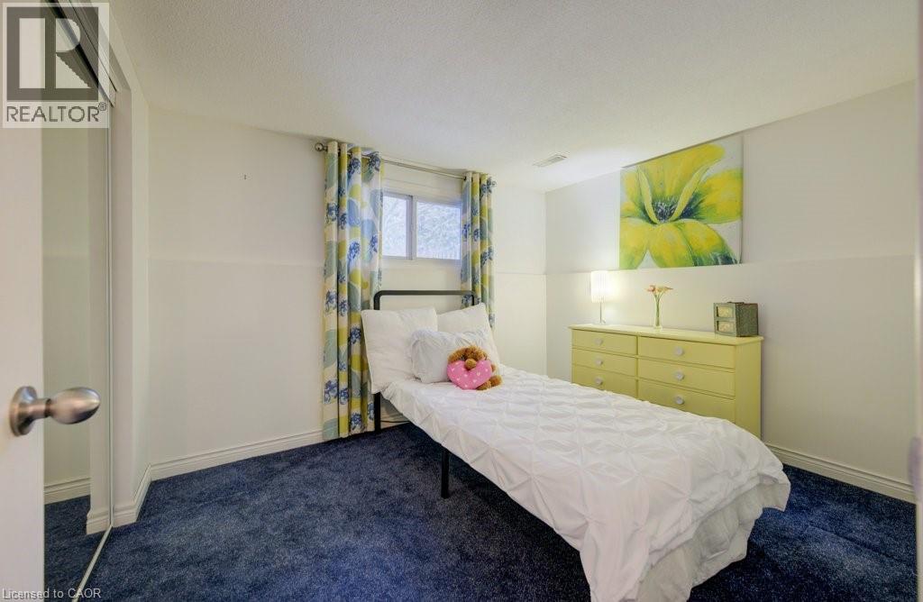 27 Erinbrook Drive, Kitchener, Ontario  N2E 2V8 - Photo 24 - 40806196