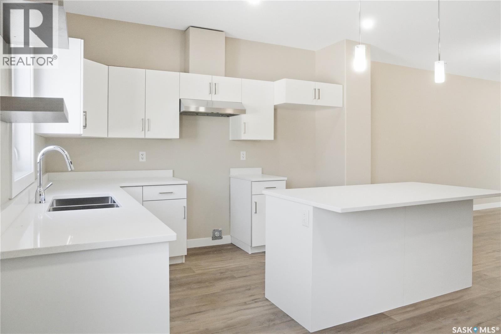 855 Elliott Street, Regina, Saskatchewan  S4N 3E3 - Photo 9 - SK028876