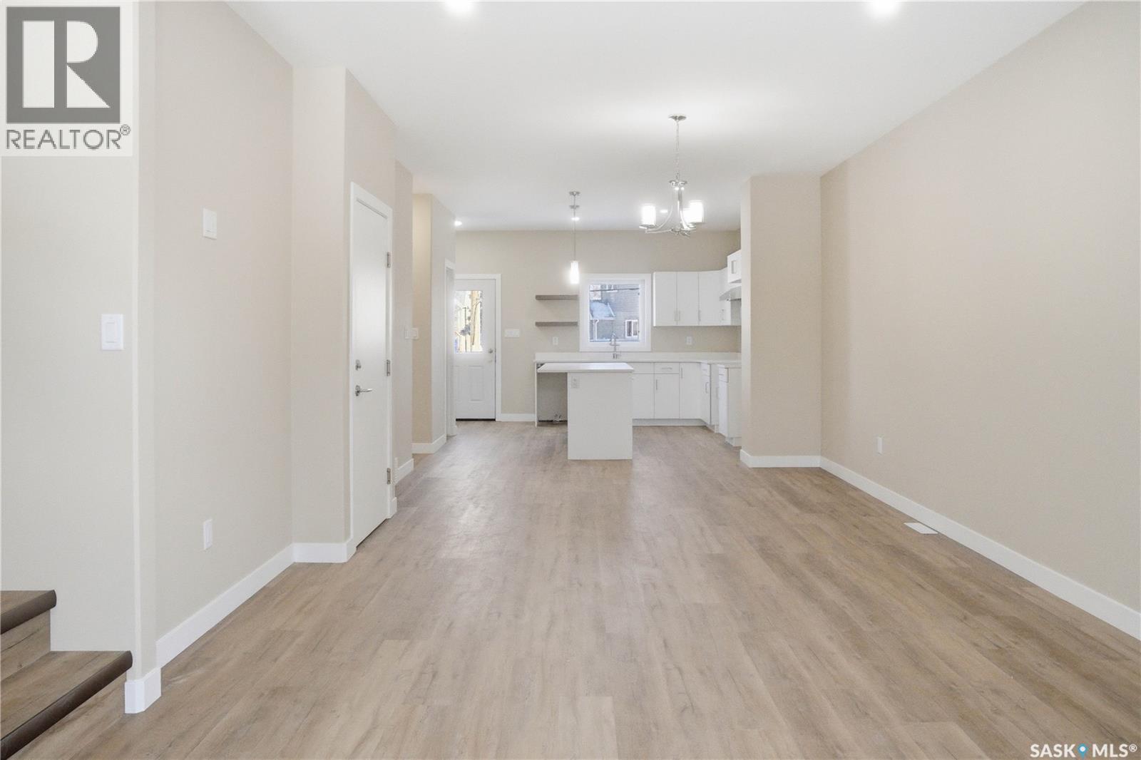 855 Elliott Street, Regina, Saskatchewan  S4N 3E3 - Photo 5 - SK028876