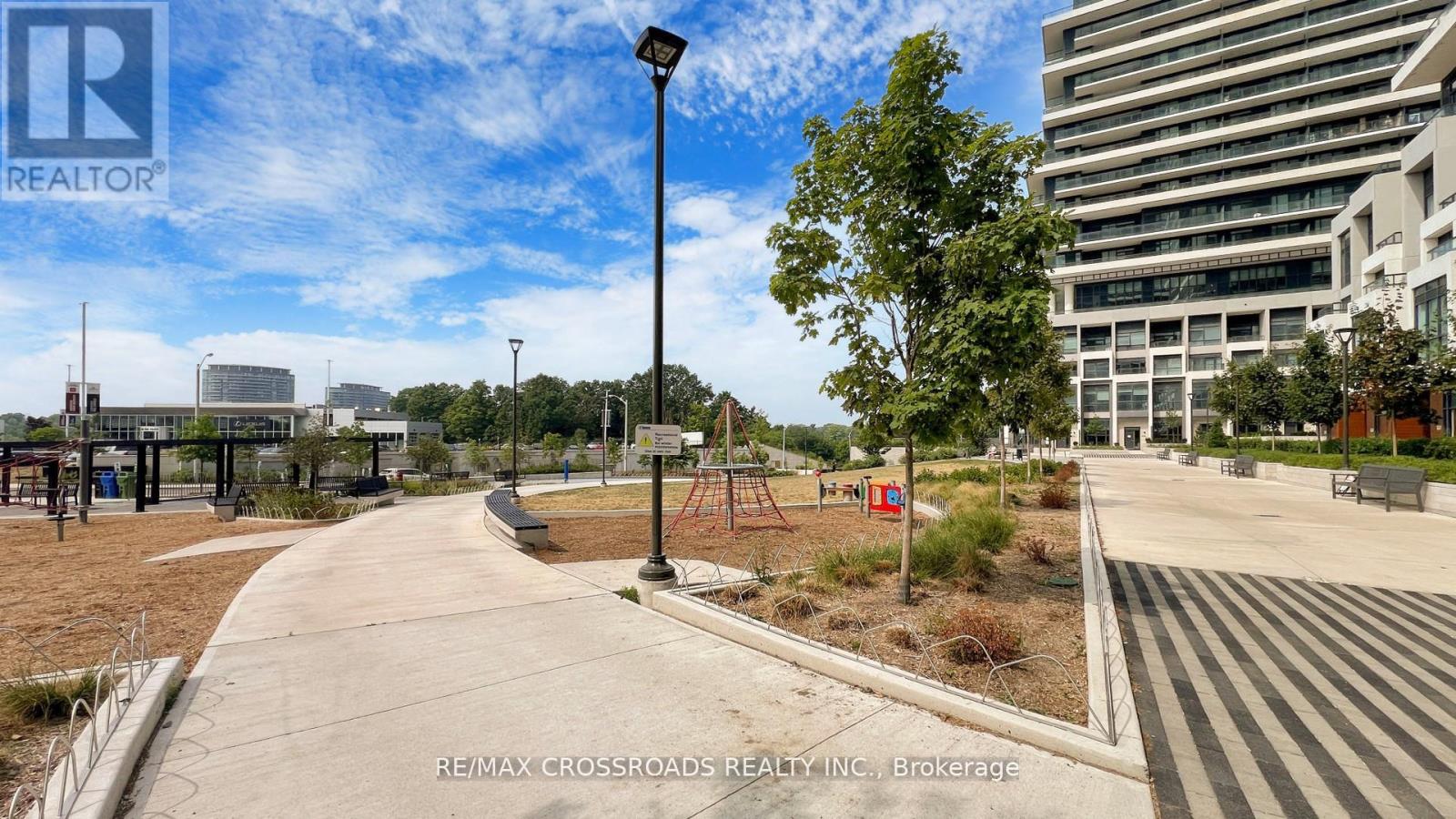 4210 - 30 Inn On The Park Drive, Toronto, Ontario  M3C 0P7 - Photo 49 - C12805938